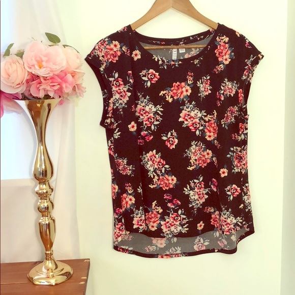 Elle Tops - 🔥SOLD🔥 Elle Cap Sleeve Floral Shirt